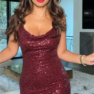 Elegant Burgundy Sequin Mini Dress